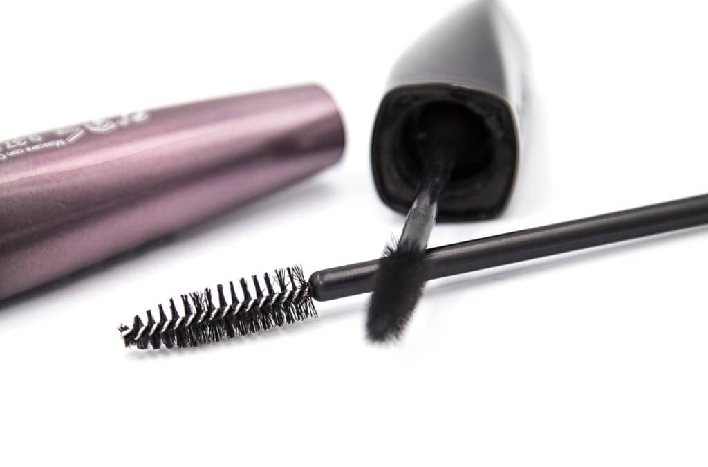 SKU16012 large tapered disposable mascara wand with paddle handle with product2
